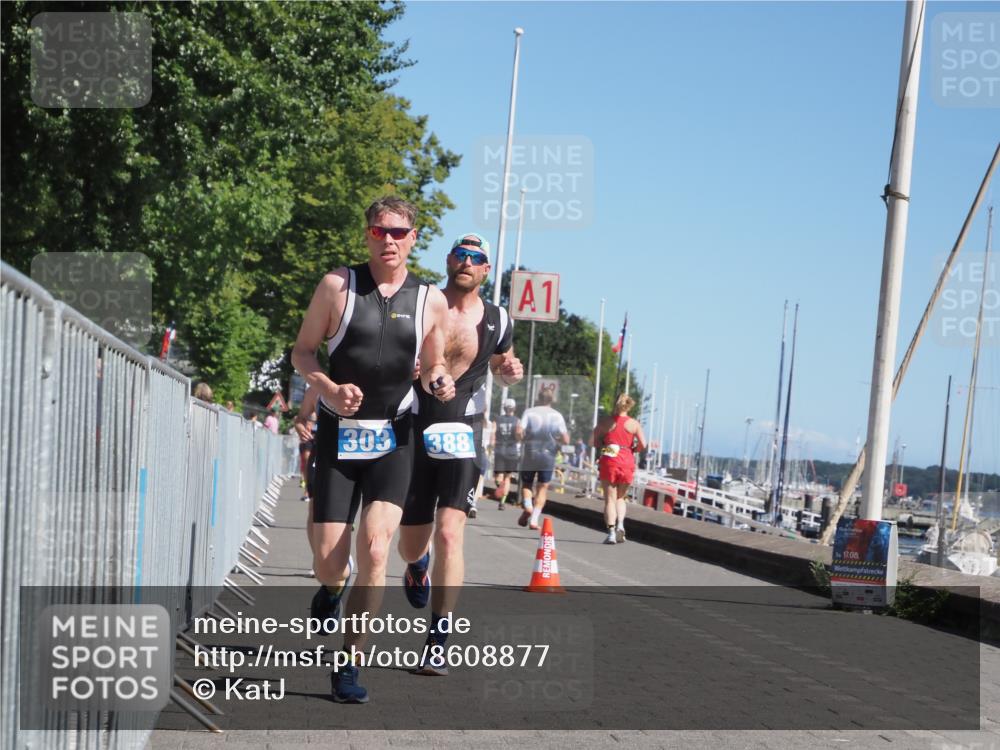 17.08.2025 - KN Förde Triathlon 2025 KatJ http://msf.ph/oto/8608877 17.08.2025 12:02:51 Laufen 303, 335, 351 meine-sportfotos.de