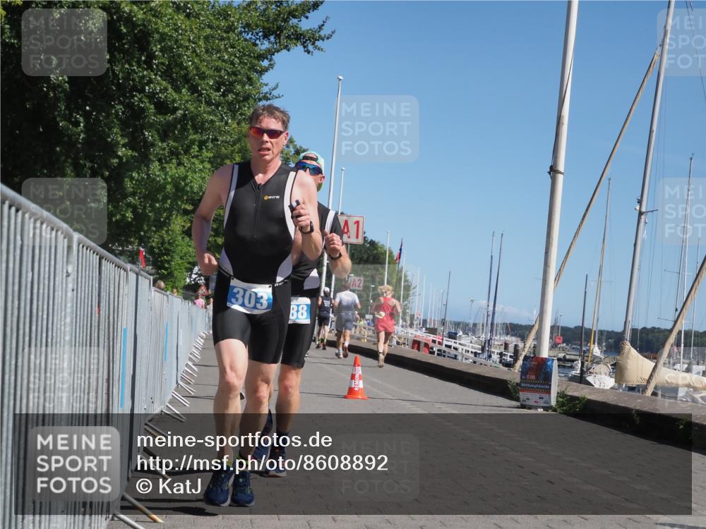 17.08.2025 - KN Förde Triathlon 2025 KatJ http://msf.ph/oto/8608892 17.08.2025 12:02:52 Laufen 303, 351 meine-sportfotos.de