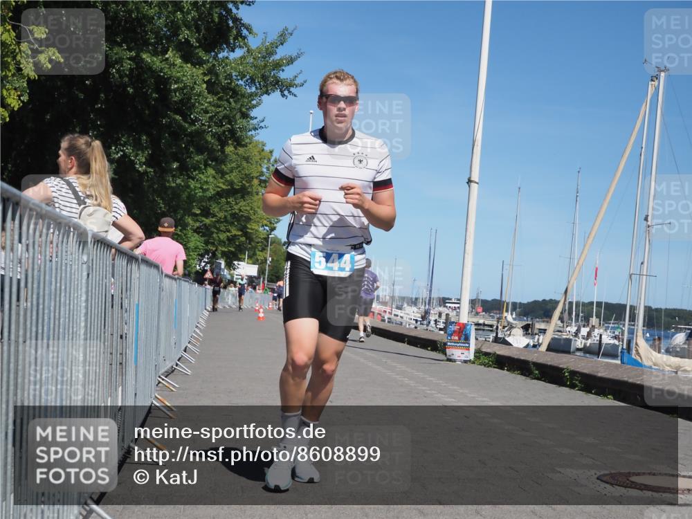 17.08.2025 - KN Förde Triathlon 2025 KatJ http://msf.ph/oto/8608899 17.08.2025 13:58:22 Laufen 544 meine-sportfotos.de
