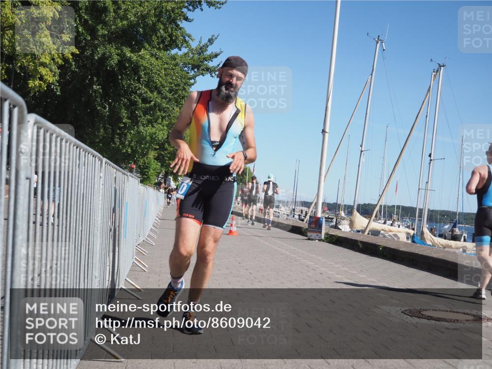 17.08.2025 - KN Förde Triathlon 2025 KatJ http://msf.ph/oto/8609042 17.08.2025 12:03:03 Laufen 310, 364, 607 meine-sportfotos.de