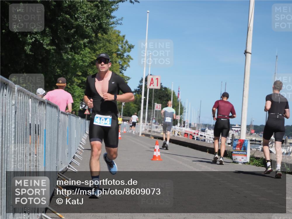 17.08.2025 - KN Förde Triathlon 2025 KatJ http://msf.ph/oto/8609073 17.08.2025 13:58:50 Laufen 436, 494 meine-sportfotos.de