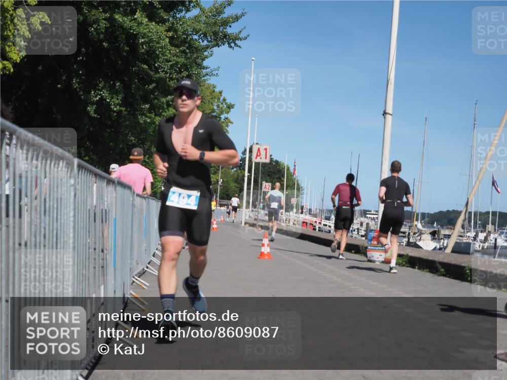 17.08.2025 - KN Förde Triathlon 2025 KatJ http://msf.ph/oto/8609087 17.08.2025 13:58:51 Laufen 436, 494 meine-sportfotos.de