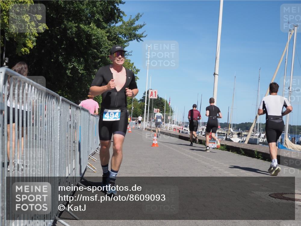 17.08.2025 - KN Förde Triathlon 2025 KatJ http://msf.ph/oto/8609093 17.08.2025 13:58:51 Laufen 436, 494 meine-sportfotos.de