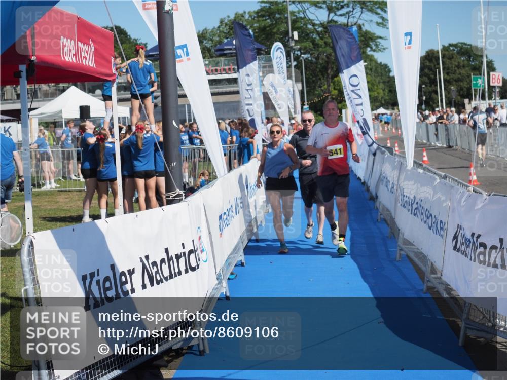 17.08.2025 - KN Förde Triathlon 2025 MichiJ http://msf.ph/oto/8609106 17.08.2025 12:32:25 Laufen 617, 641 meine-sportfotos.de