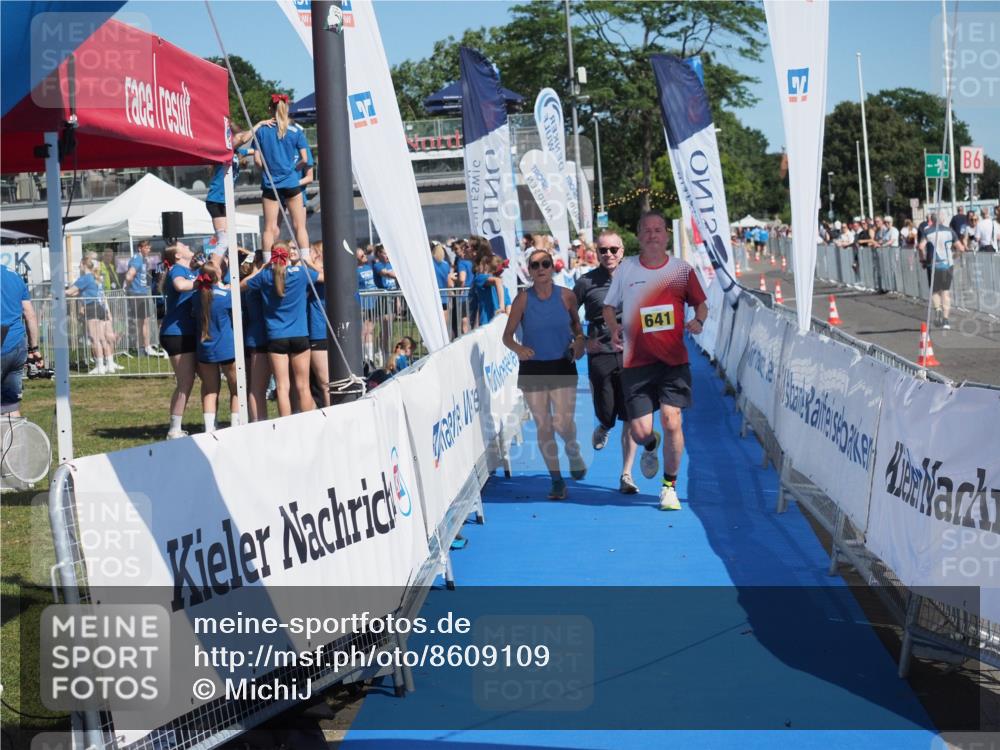 17.08.2025 - KN Förde Triathlon 2025 MichiJ http://msf.ph/oto/8609109 17.08.2025 12:32:25 Laufen 617, 641 meine-sportfotos.de