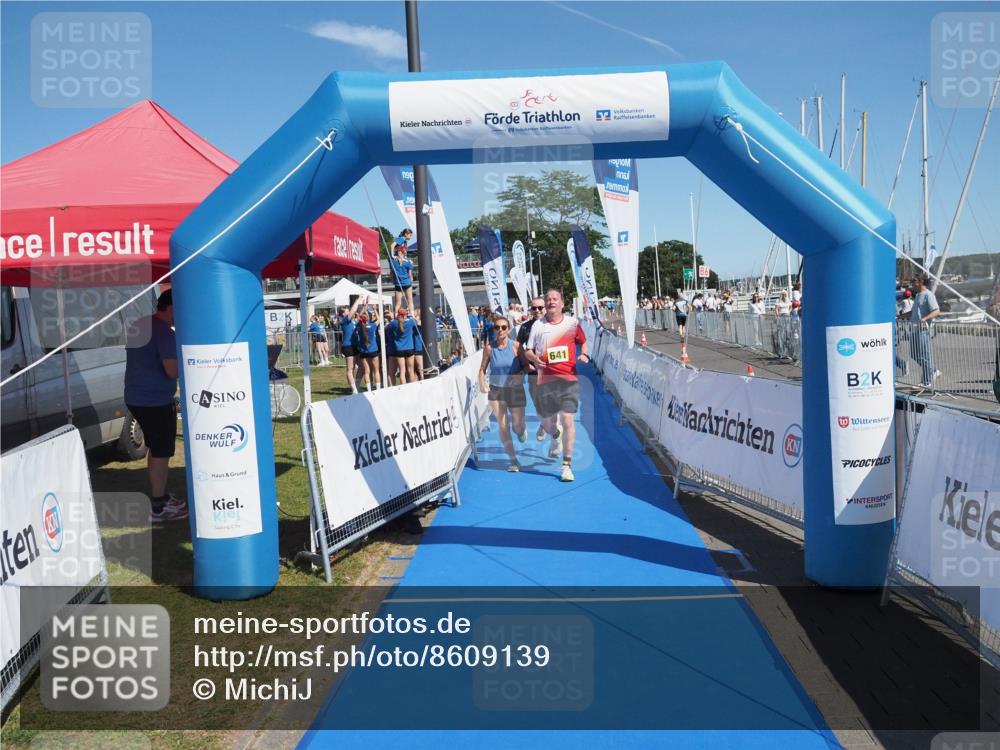 17.08.2025 - KN Förde Triathlon 2025 MichiJ http://msf.ph/oto/8609139 17.08.2025 12:32:26 Laufen 641 meine-sportfotos.de