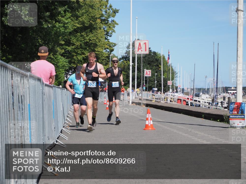 17.08.2025 - KN Förde Triathlon 2025 KatJ http://msf.ph/oto/8609266 17.08.2025 13:59:51 Laufen 438, 519, 520, 549 meine-sportfotos.de