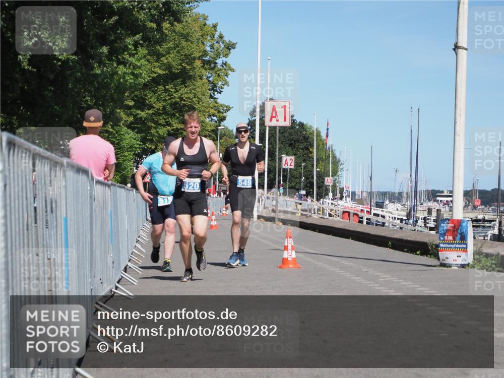 17.08.2025 - KN Förde Triathlon 2025 KatJ http://msf.ph/oto/8609282 17.08.2025 13:59:52 Laufen 438, 519, 520, 549 meine-sportfotos.de