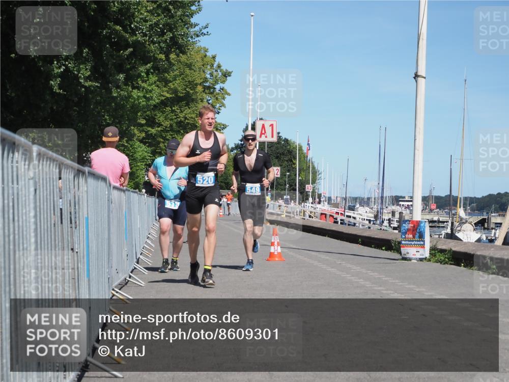 17.08.2025 - KN Förde Triathlon 2025 KatJ http://msf.ph/oto/8609301 17.08.2025 13:59:53 Laufen 438, 519, 520, 549 meine-sportfotos.de