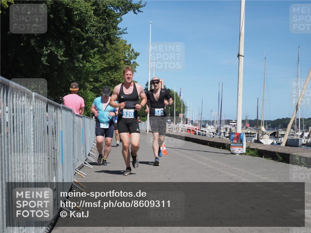 17.08.2025 - KN Förde Triathlon 2025 KatJ http://msf.ph/oto/8609311 17.08.2025 13:59:53 Laufen 438, 519, 520, 549 meine-sportfotos.de