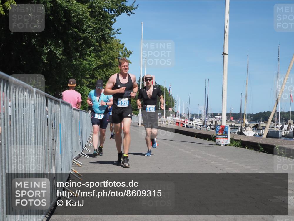 17.08.2025 - KN Förde Triathlon 2025 KatJ http://msf.ph/oto/8609315 17.08.2025 13:59:54 Laufen 438, 519, 520, 549 meine-sportfotos.de