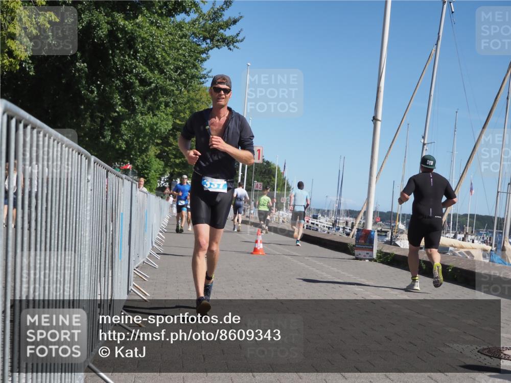 17.08.2025 - KN Förde Triathlon 2025 KatJ http://msf.ph/oto/8609343 17.08.2025 12:03:42 Laufen 329, 337, 373, 622 meine-sportfotos.de