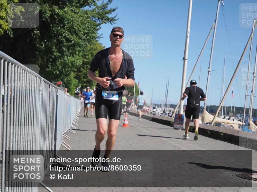 17.08.2025 - KN Förde Triathlon 2025 KatJ http://msf.ph/oto/8609359 17.08.2025 12:03:42 Laufen 329, 337, 373, 622 meine-sportfotos.de