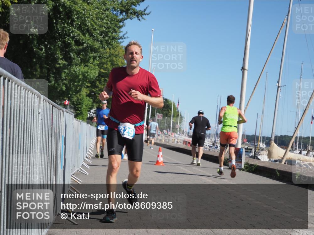 17.08.2025 - KN Förde Triathlon 2025 KatJ http://msf.ph/oto/8609385 17.08.2025 12:03:45 Laufen 325, 329, 337, 373, 622 meine-sportfotos.de