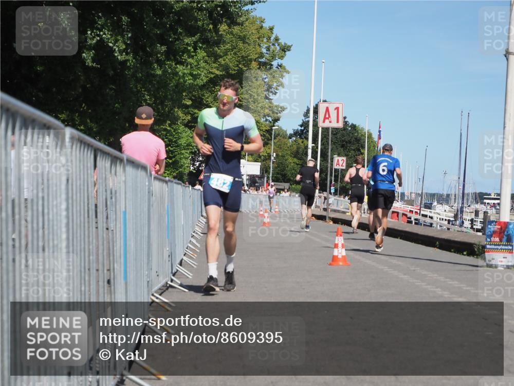 17.08.2025 - KN Förde Triathlon 2025 KatJ http://msf.ph/oto/8609395 17.08.2025 14:00:09 Laufen 482 meine-sportfotos.de