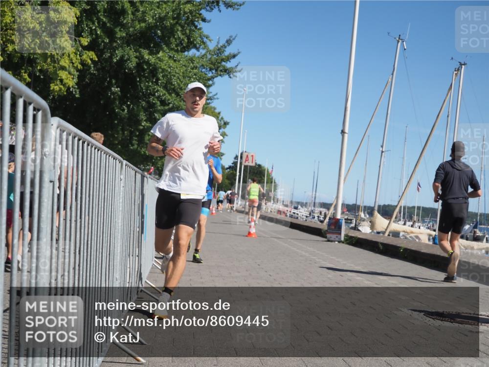 17.08.2025 - KN Förde Triathlon 2025 KatJ http://msf.ph/oto/8609445 17.08.2025 12:03:49 Laufen 291, 325, 370, 373, 622 meine-sportfotos.de