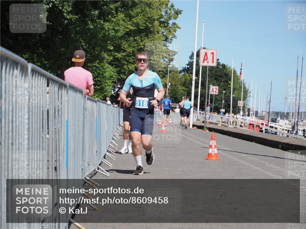 17.08.2025 - KN Förde Triathlon 2025 KatJ http://msf.ph/oto/8609458 17.08.2025 14:00:18 Laufen 517, 518 meine-sportfotos.de
