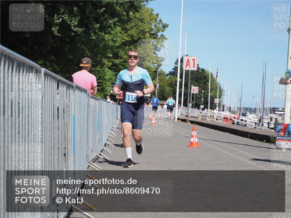 17.08.2025 - KN Förde Triathlon 2025 KatJ http://msf.ph/oto/8609470 17.08.2025 14:00:18 Laufen 517, 518 meine-sportfotos.de