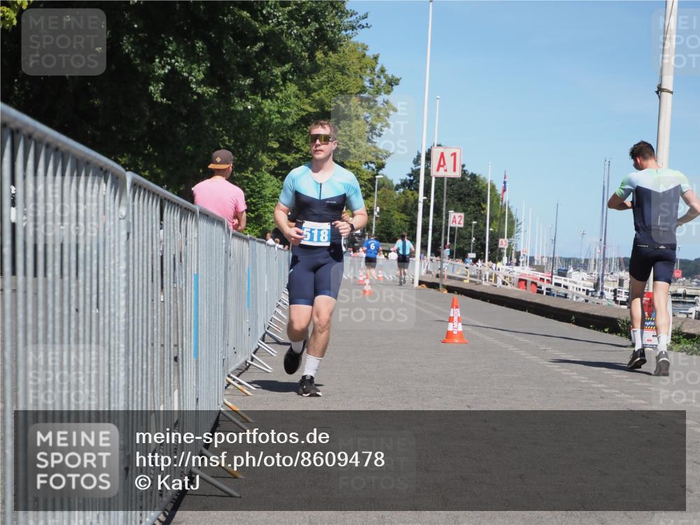 17.08.2025 - KN Förde Triathlon 2025 KatJ http://msf.ph/oto/8609478 17.08.2025 14:00:19 Laufen 517, 518 meine-sportfotos.de