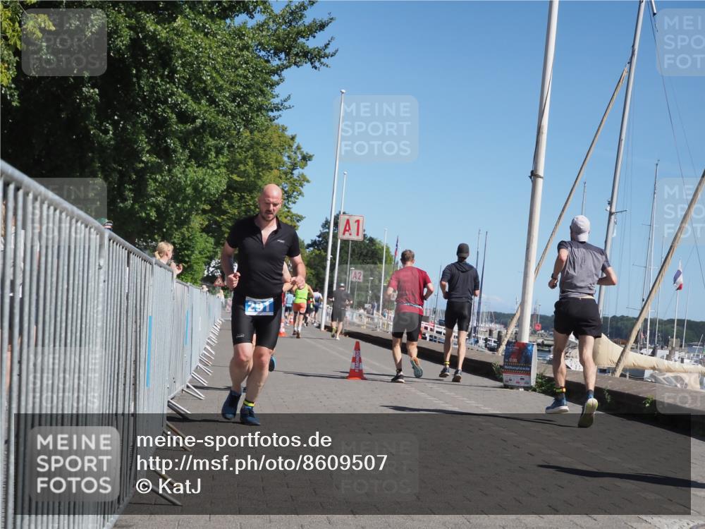 17.08.2025 - KN Förde Triathlon 2025 KatJ http://msf.ph/oto/8609507 17.08.2025 12:03:53 Laufen 291, 325, 370 meine-sportfotos.de