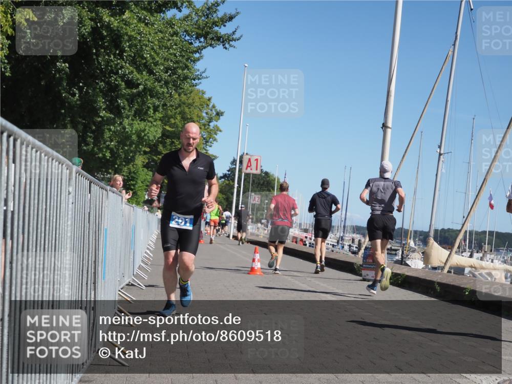 17.08.2025 - KN Förde Triathlon 2025 KatJ http://msf.ph/oto/8609518 17.08.2025 12:03:54 Laufen 291, 325, 370 meine-sportfotos.de