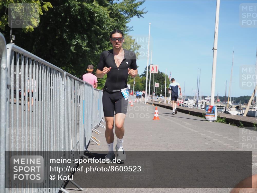17.08.2025 - KN Förde Triathlon 2025 KatJ http://msf.ph/oto/8609523 17.08.2025 14:00:23 Laufen 485, 517, 518, 533 meine-sportfotos.de