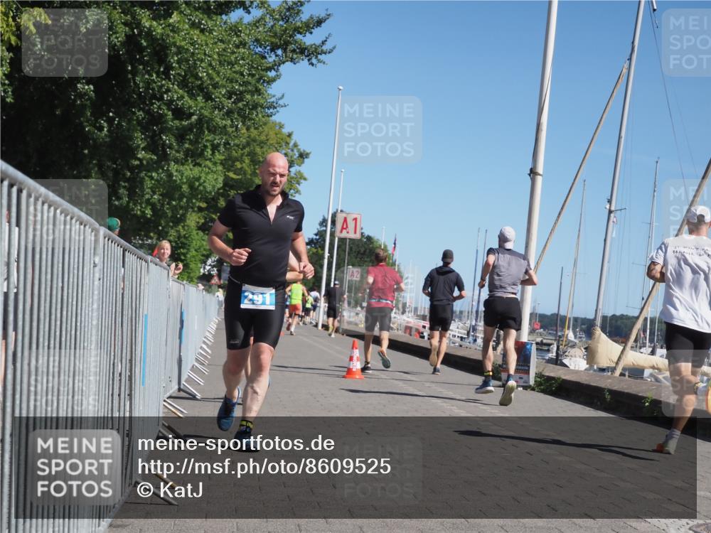 17.08.2025 - KN Förde Triathlon 2025 KatJ http://msf.ph/oto/8609525 17.08.2025 12:03:54 Laufen 291, 325, 370 meine-sportfotos.de