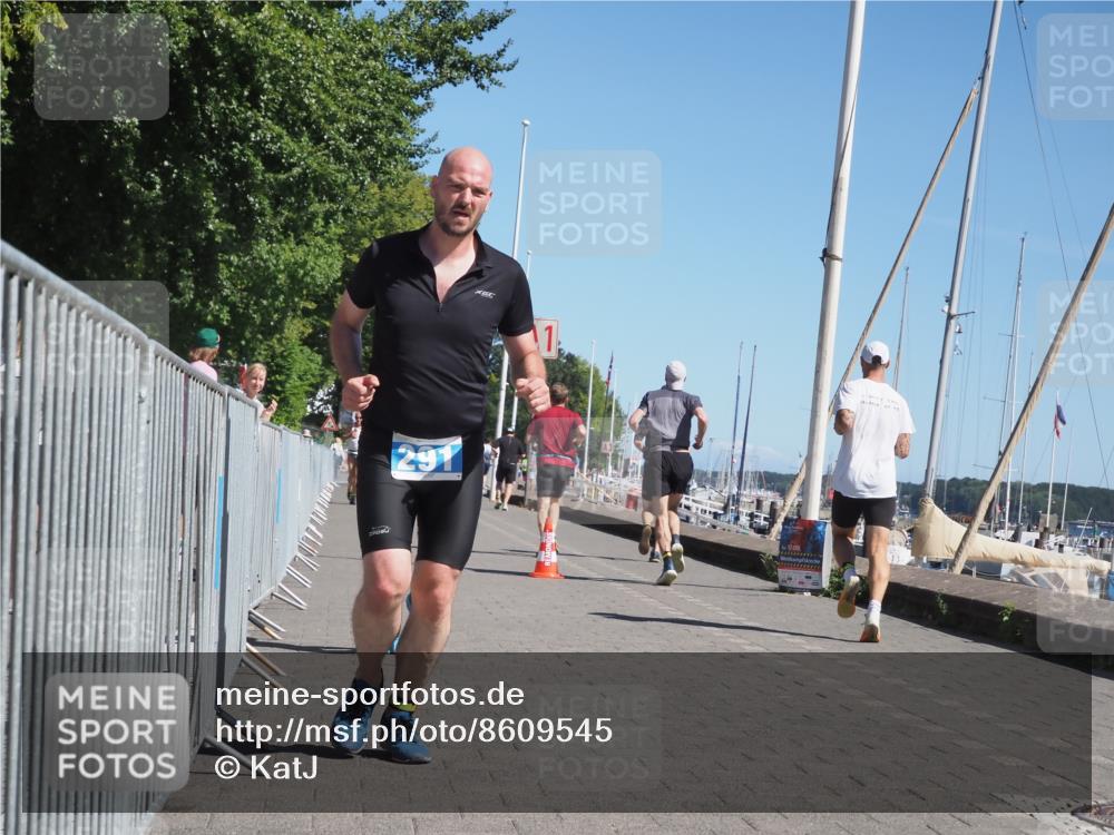 17.08.2025 - KN Förde Triathlon 2025 KatJ http://msf.ph/oto/8609545 17.08.2025 12:03:55 Laufen 291, 325, 370 meine-sportfotos.de