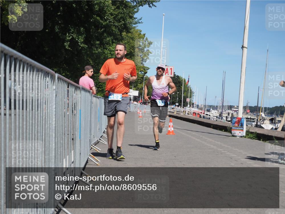 17.08.2025 - KN Förde Triathlon 2025 KatJ http://msf.ph/oto/8609556 17.08.2025 14:00:28 Laufen 485, 533 meine-sportfotos.de