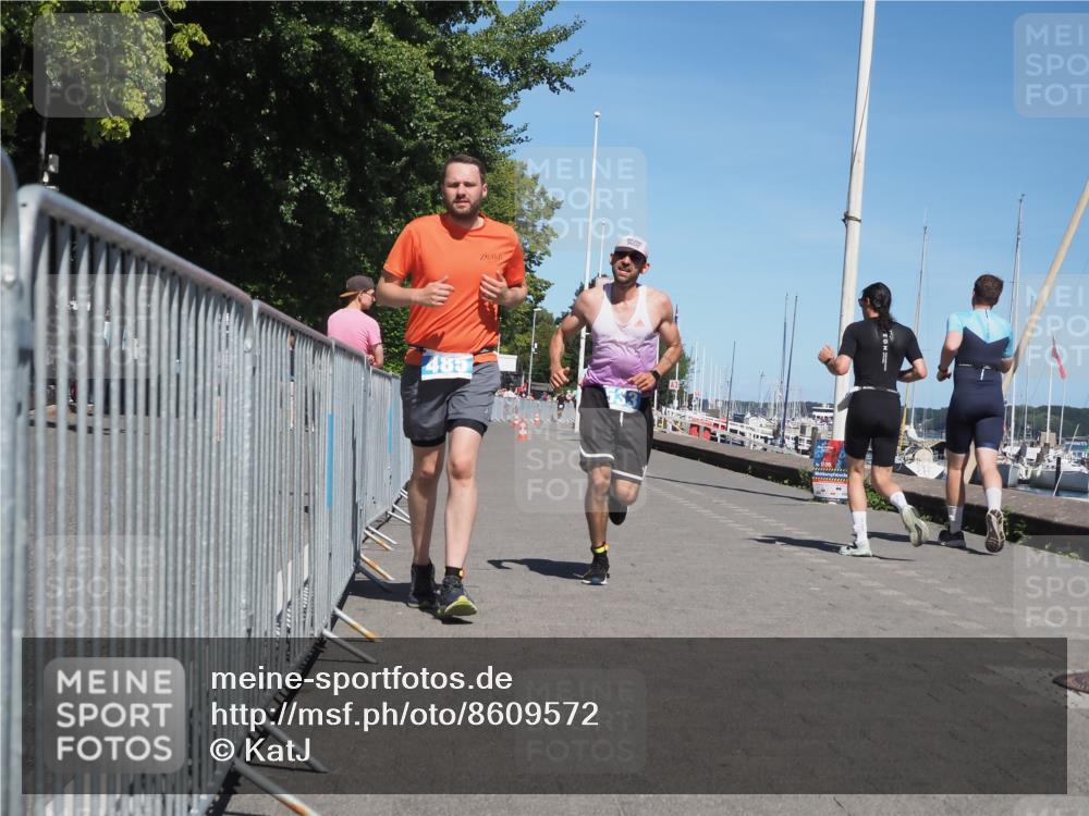 17.08.2025 - KN Förde Triathlon 2025 KatJ http://msf.ph/oto/8609572 17.08.2025 14:00:29 Laufen 485, 533 meine-sportfotos.de