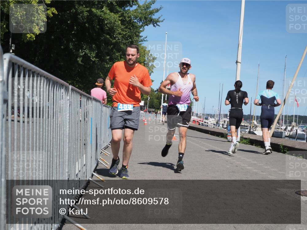 17.08.2025 - KN Förde Triathlon 2025 KatJ http://msf.ph/oto/8609578 17.08.2025 14:00:30 Laufen 485, 533 meine-sportfotos.de