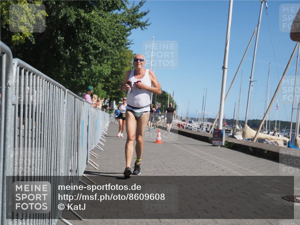 17.08.2025 - KN Förde Triathlon 2025 KatJ http://msf.ph/oto/8609608 17.08.2025 12:04:09 Laufen 293, 346, 623 meine-sportfotos.de