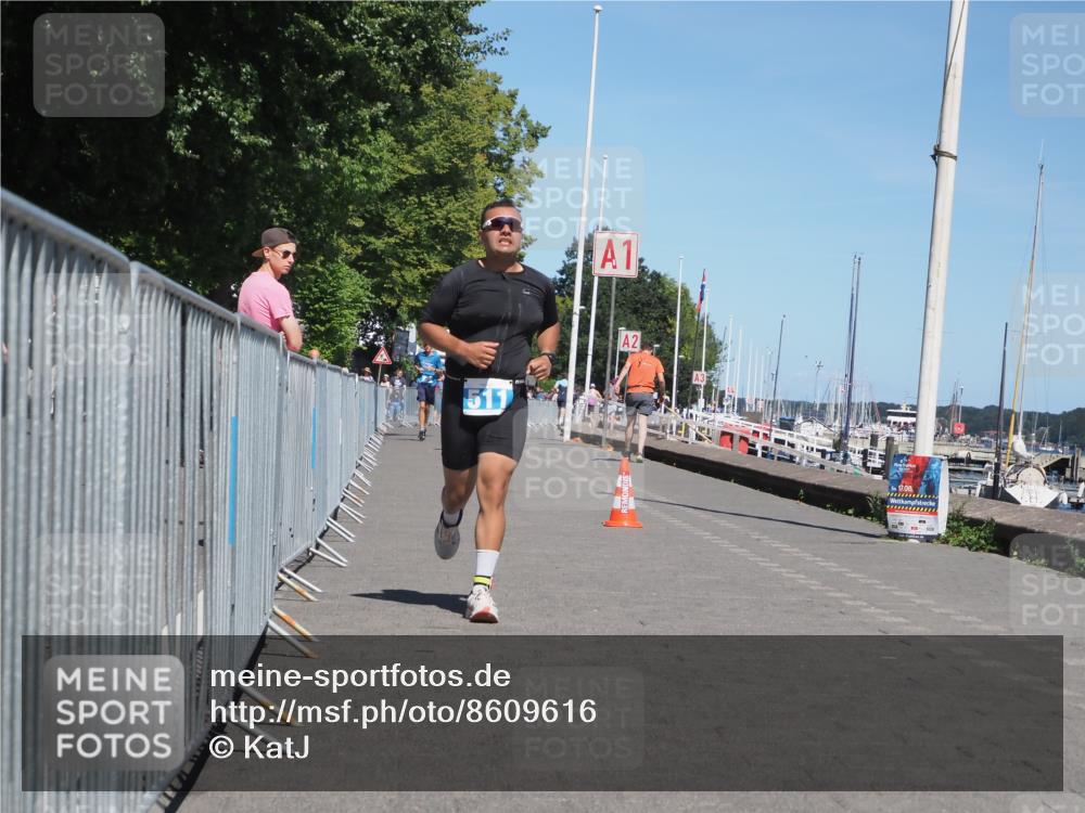 17.08.2025 - KN Förde Triathlon 2025 KatJ http://msf.ph/oto/8609616 17.08.2025 14:01:01 Laufen 511 meine-sportfotos.de