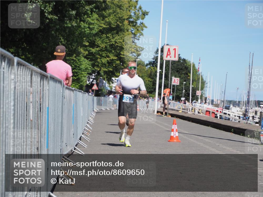 17.08.2025 - KN Förde Triathlon 2025 KatJ http://msf.ph/oto/8609650 17.08.2025 14:01:10 Laufen 492, 527 meine-sportfotos.de