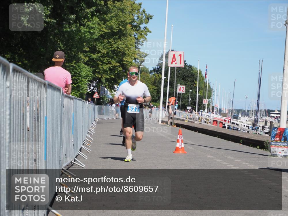 17.08.2025 - KN Förde Triathlon 2025 KatJ http://msf.ph/oto/8609657 17.08.2025 14:01:10 Laufen 492, 527 meine-sportfotos.de