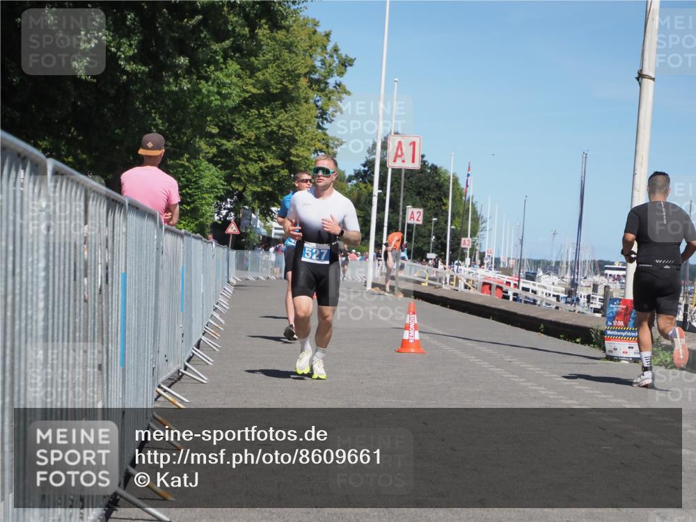 17.08.2025 - KN Förde Triathlon 2025 KatJ http://msf.ph/oto/8609661 17.08.2025 14:01:10 Laufen 492, 527 meine-sportfotos.de