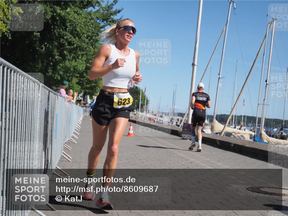 17.08.2025 - KN Förde Triathlon 2025 KatJ http://msf.ph/oto/8609687 17.08.2025 12:04:15 Laufen 623 meine-sportfotos.de