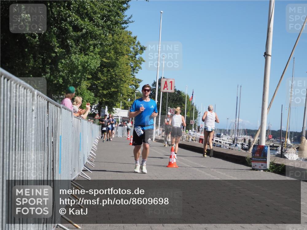 17.08.2025 - KN Förde Triathlon 2025 KatJ http://msf.ph/oto/8609698 17.08.2025 12:04:24 Laufen 360 meine-sportfotos.de