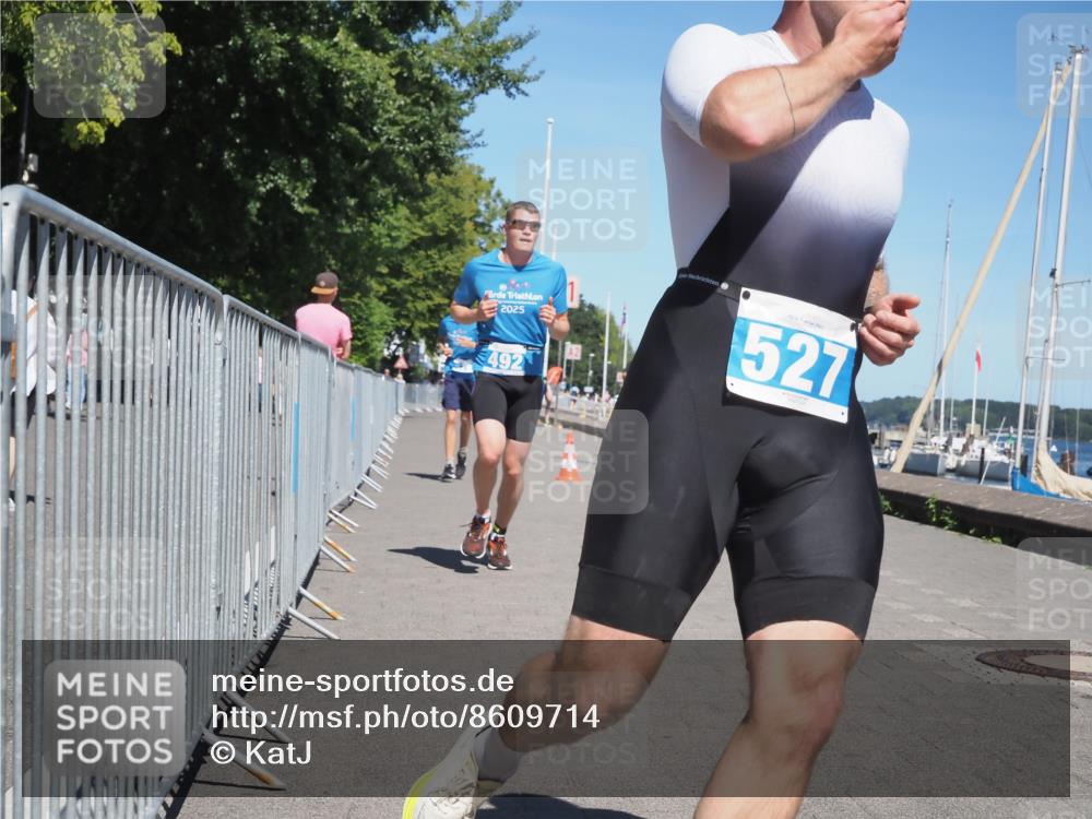 17.08.2025 - KN Förde Triathlon 2025 KatJ http://msf.ph/oto/8609714 17.08.2025 14:01:14 Laufen 478, 492, 527 meine-sportfotos.de