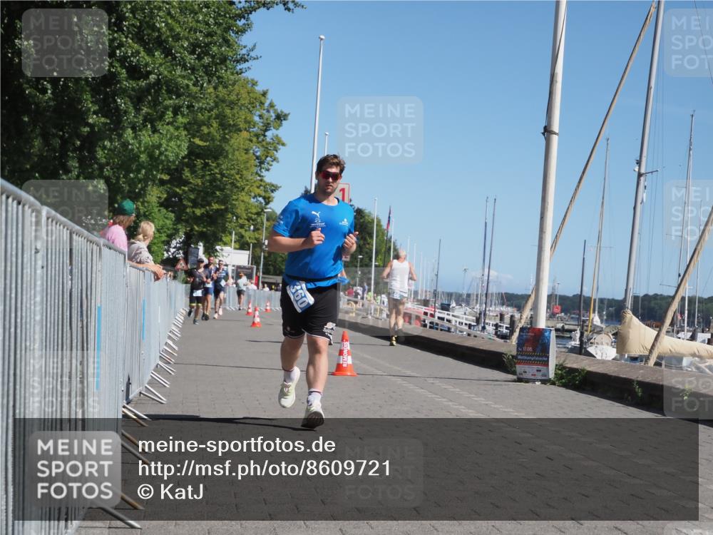 17.08.2025 - KN Förde Triathlon 2025 KatJ http://msf.ph/oto/8609721 17.08.2025 12:04:26 Laufen 360 meine-sportfotos.de