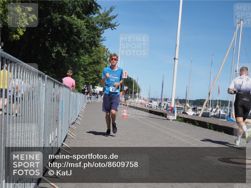 17.08.2025 - KN Förde Triathlon 2025 KatJ http://msf.ph/oto/8609758 17.08.2025 14:01:18 Laufen 478, 492 meine-sportfotos.de