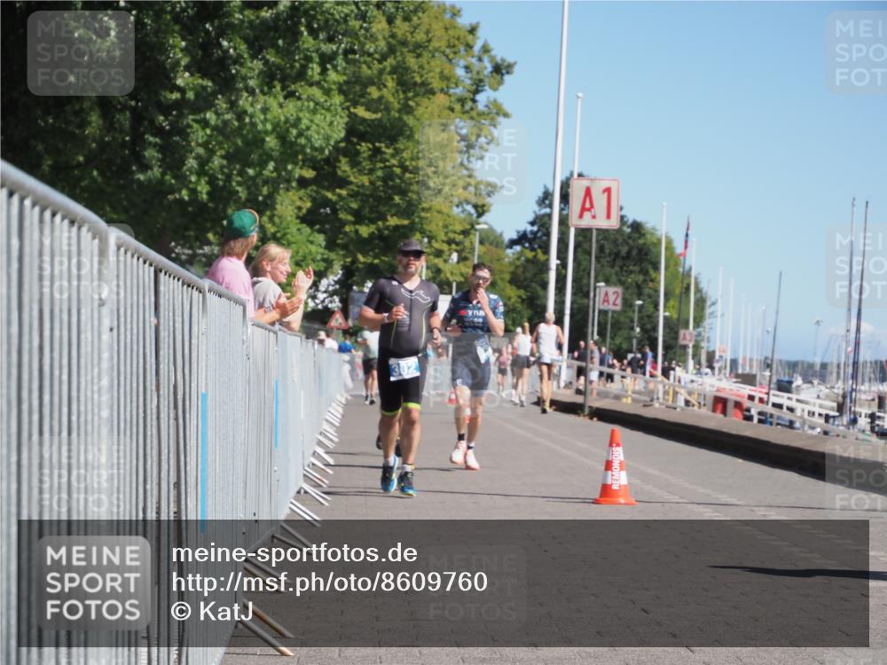 17.08.2025 - KN Förde Triathlon 2025 KatJ http://msf.ph/oto/8609760 17.08.2025 12:04:34 Laufen 302, 330, 334 meine-sportfotos.de