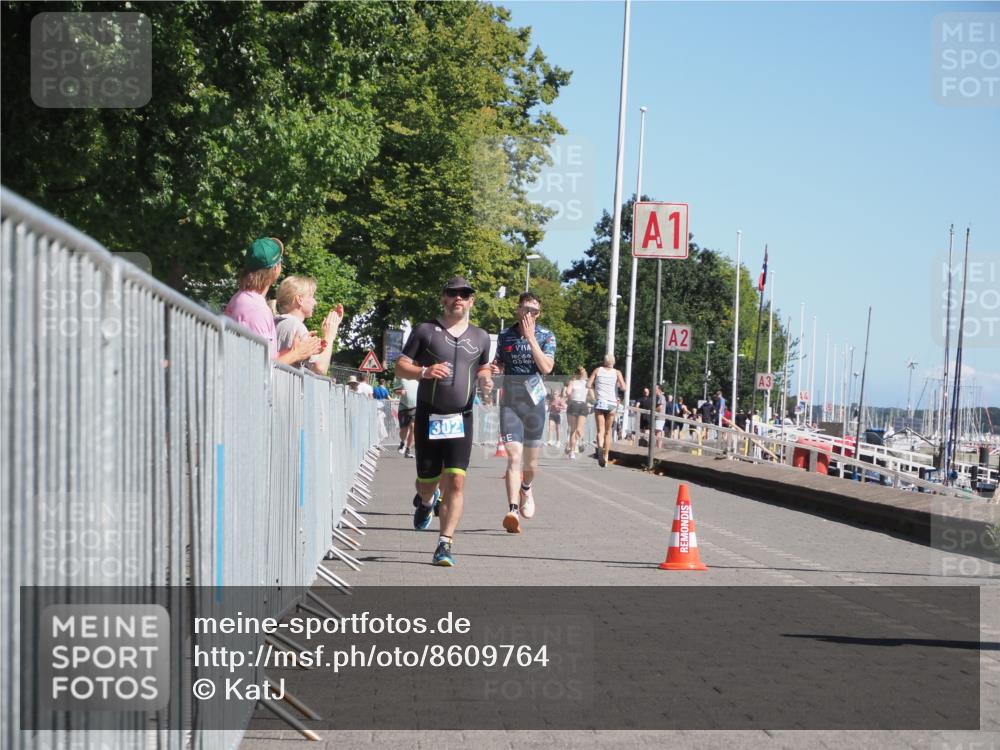 17.08.2025 - KN Förde Triathlon 2025 KatJ http://msf.ph/oto/8609764 17.08.2025 12:04:34 Laufen 302, 330, 334 meine-sportfotos.de