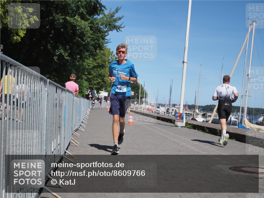 17.08.2025 - KN Förde Triathlon 2025 KatJ http://msf.ph/oto/8609766 17.08.2025 14:01:19 Laufen 478, 492 meine-sportfotos.de