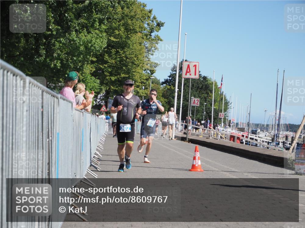 17.08.2025 - KN Förde Triathlon 2025 KatJ http://msf.ph/oto/8609767 17.08.2025 12:04:35 Laufen 302, 330, 334 meine-sportfotos.de