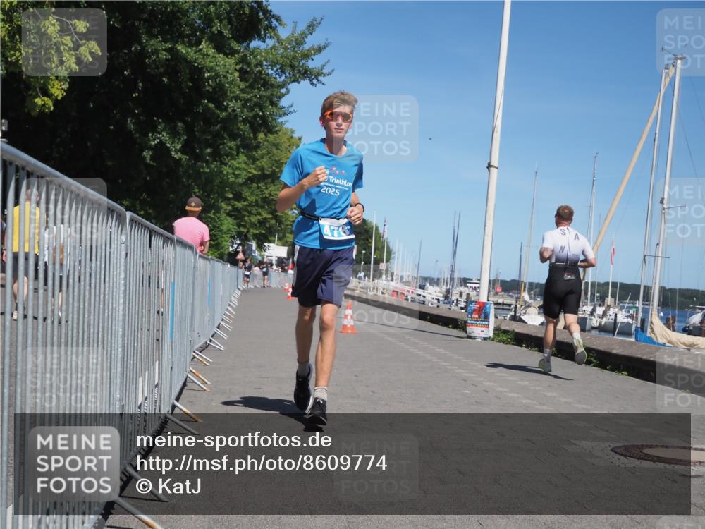 17.08.2025 - KN Förde Triathlon 2025 KatJ http://msf.ph/oto/8609774 17.08.2025 14:01:19 Laufen 478, 492 meine-sportfotos.de