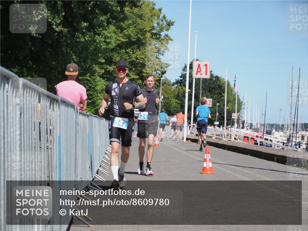 17.08.2025 - KN Förde Triathlon 2025 KatJ http://msf.ph/oto/8609780 17.08.2025 14:01:37 Laufen 534, 542 meine-sportfotos.de