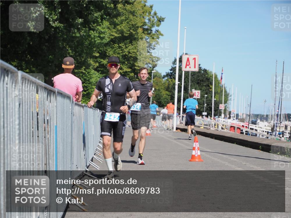 17.08.2025 - KN Förde Triathlon 2025 KatJ http://msf.ph/oto/8609783 17.08.2025 14:01:37 Laufen 534, 542 meine-sportfotos.de