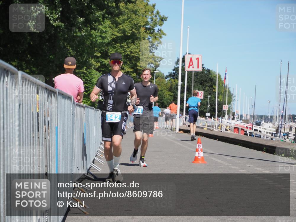 17.08.2025 - KN Förde Triathlon 2025 KatJ http://msf.ph/oto/8609786 17.08.2025 14:01:37 Laufen 534, 542 meine-sportfotos.de