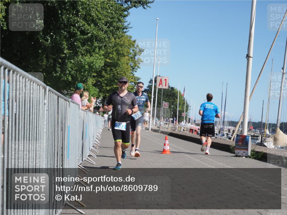 17.08.2025 - KN Förde Triathlon 2025 KatJ http://msf.ph/oto/8609789 17.08.2025 12:04:37 Laufen 302, 330, 334 meine-sportfotos.de